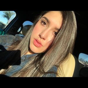 Meet your Posher, Fernanda